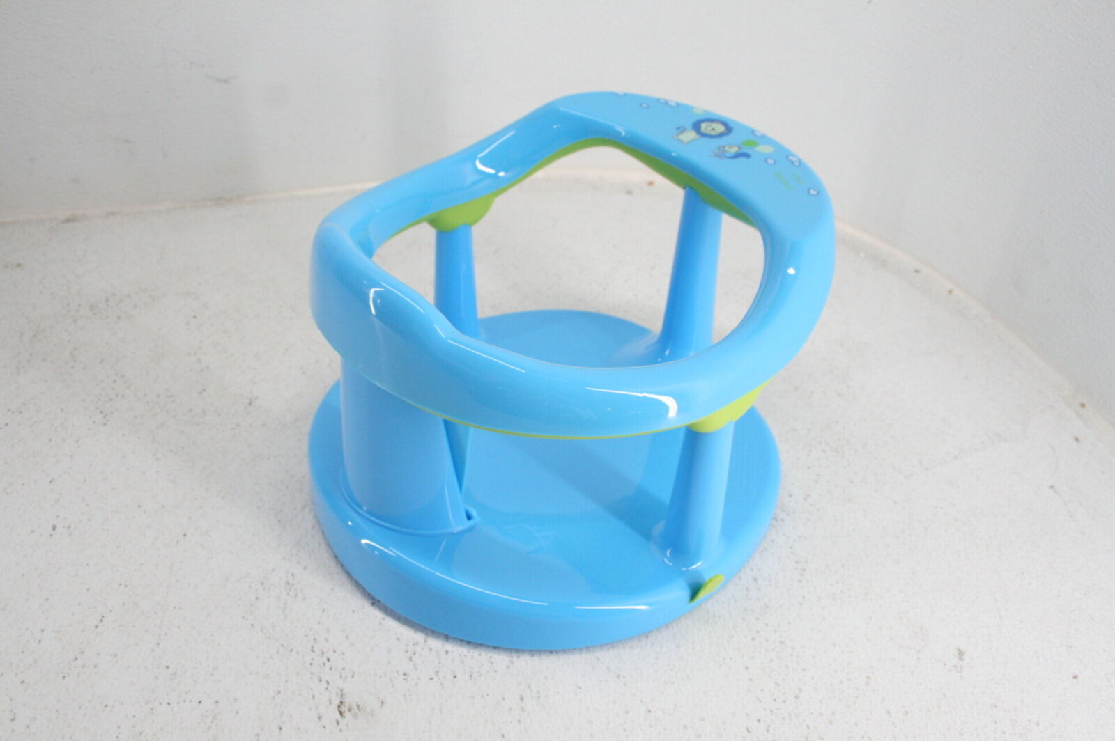 Superb Sports Baby Bath Seat w Integrated Non Slip Mat for Ages 6mo+ Blue