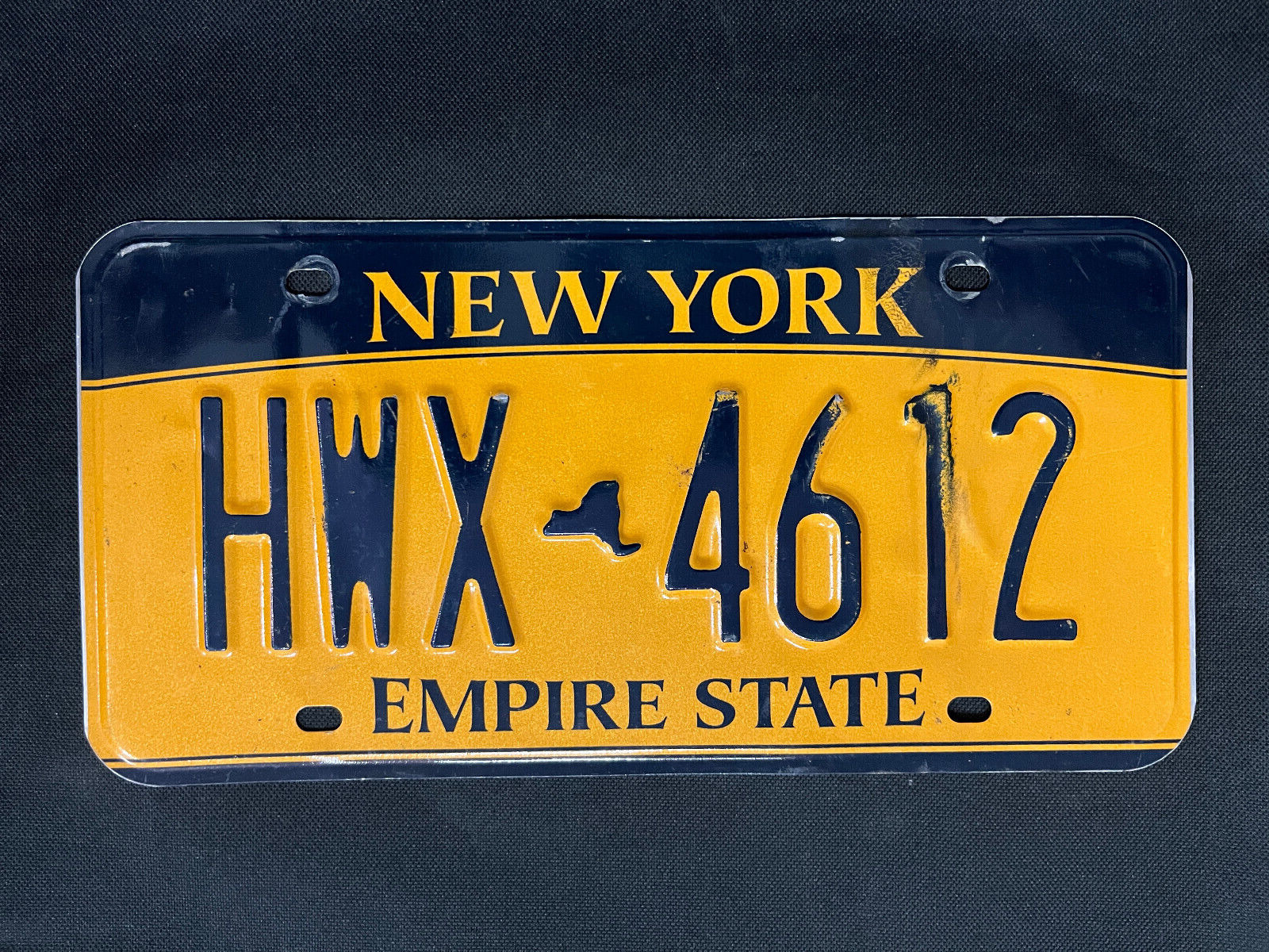 New York License Plate HWX-4612 ...... STATE MAP, EMPIRE STATE & TAXI CAB YELLOW