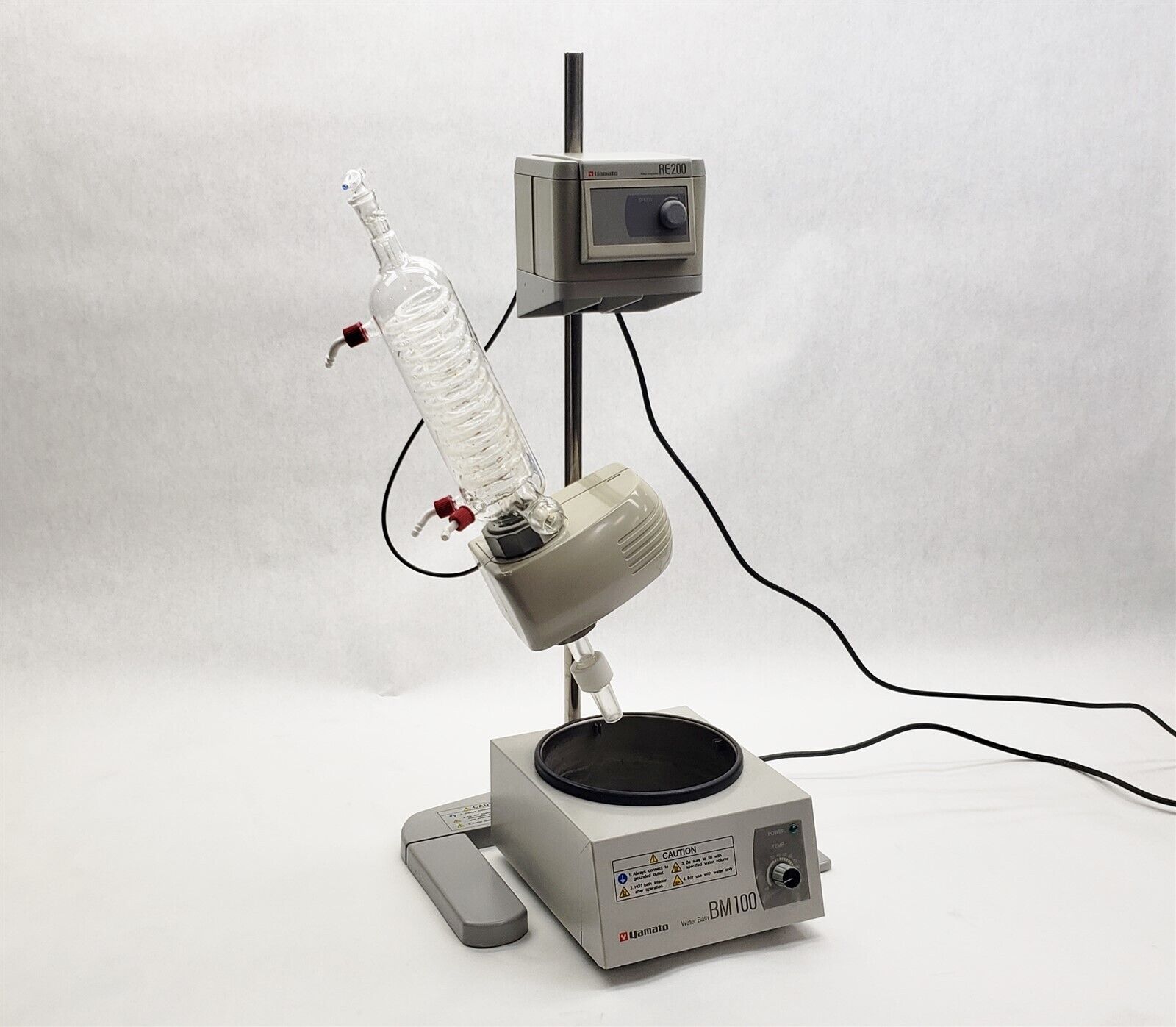 Yamato Scientific RE200 Rotary Evaporator 115V w/ BM100 Heated Water Bath