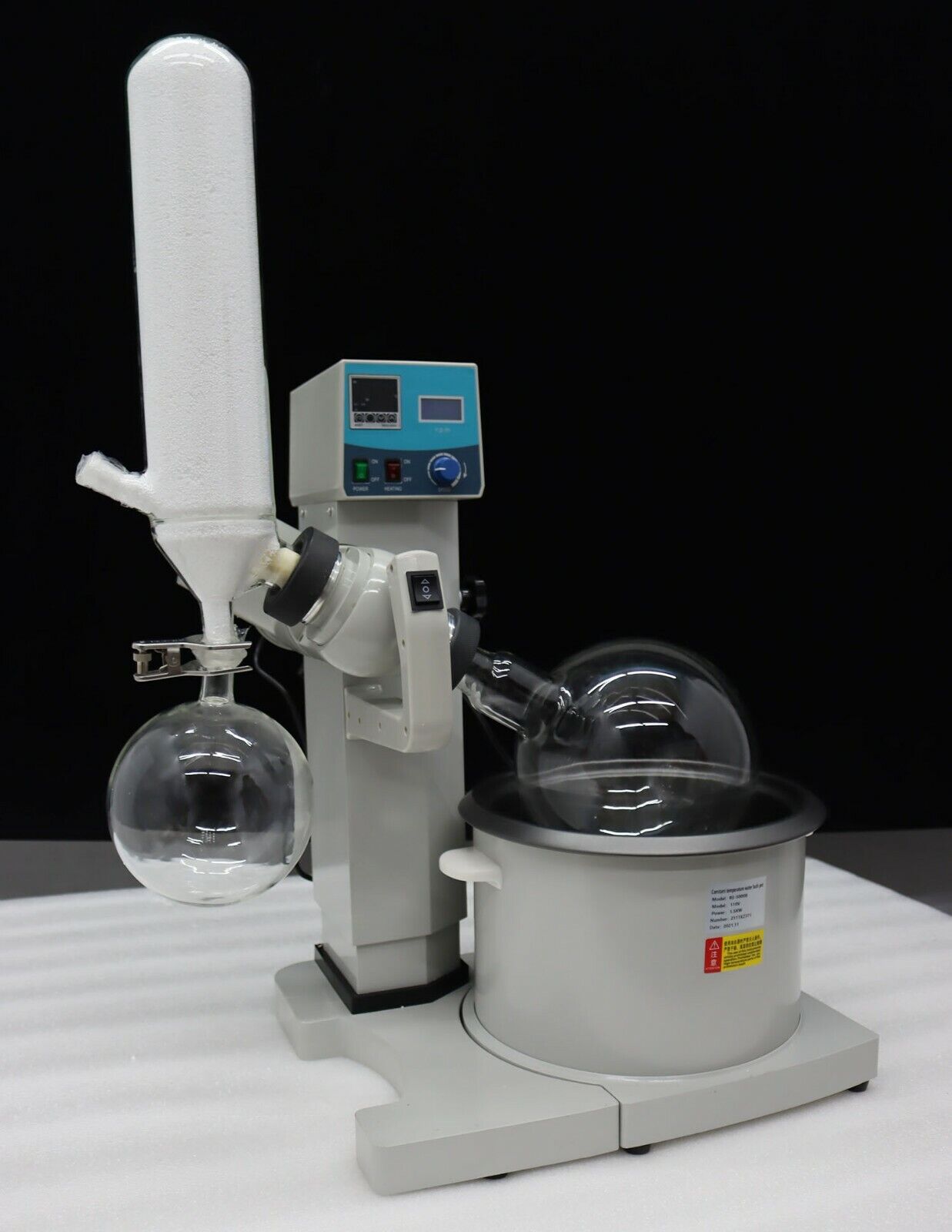 5L Auto Lifting Rotary Evaporator Vacuum Evaporator 20-200rpm Speed