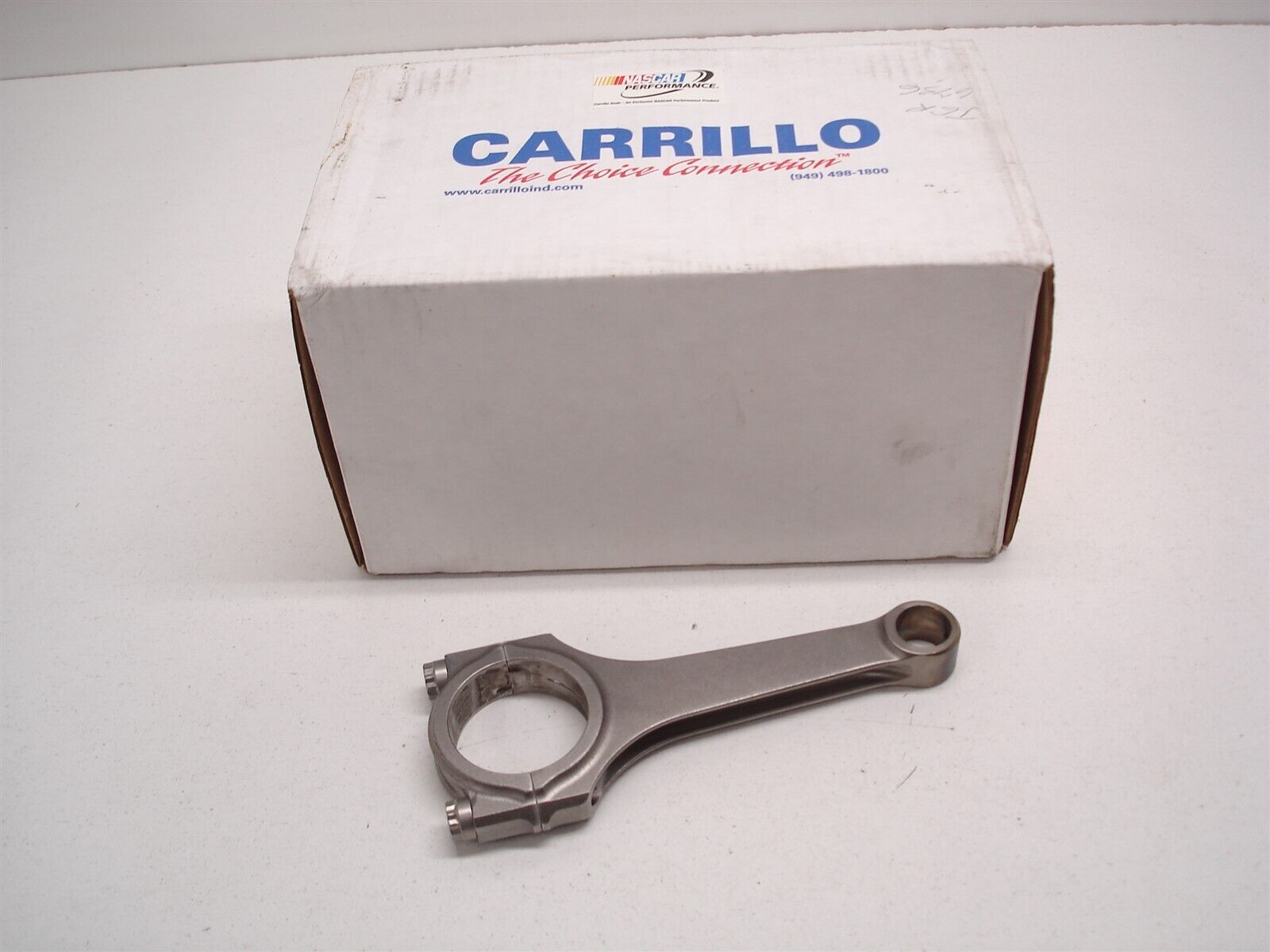 8 NASCAR CARRILLO 6.000