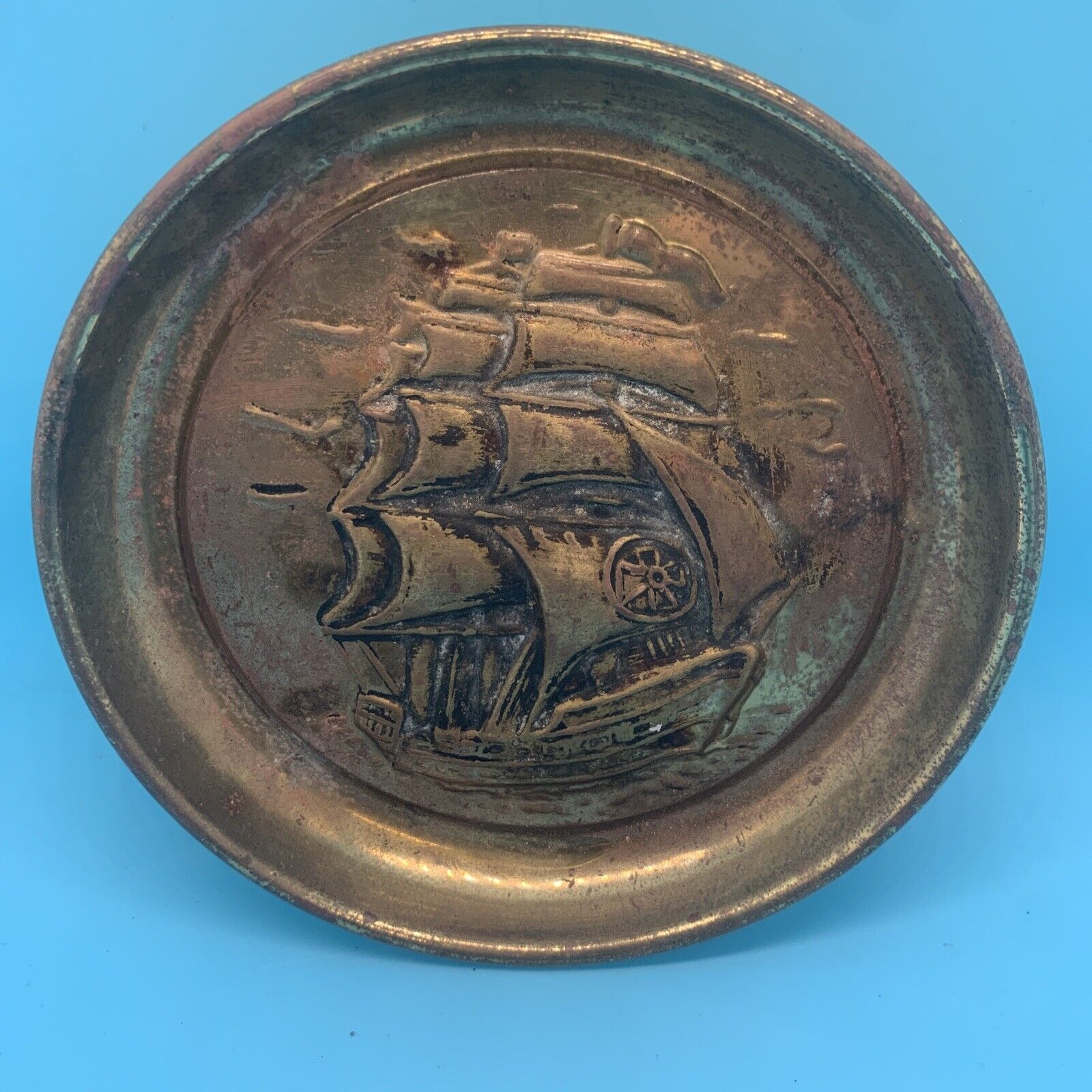 Vintage 4.5” Copper plate with Pirate Ship in the middle Ashtray Or Coin Tray