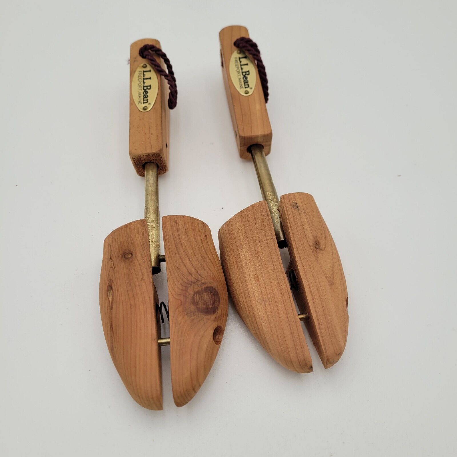LL Bean Cedar SHOE TREE Form Stretcher Pair Keepers - Women's Medium Adjustable