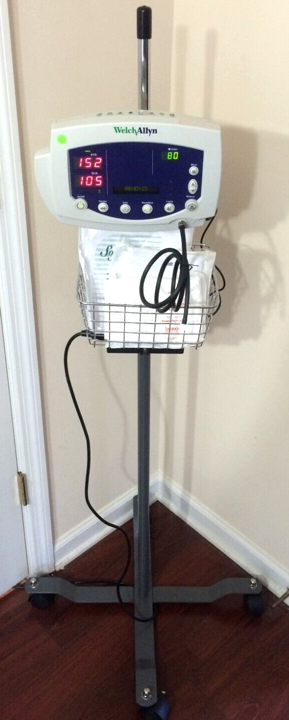Welch Allyn 300 53000 Vital Signs Monitor Blood Pressure NIBP w Stand+Basket