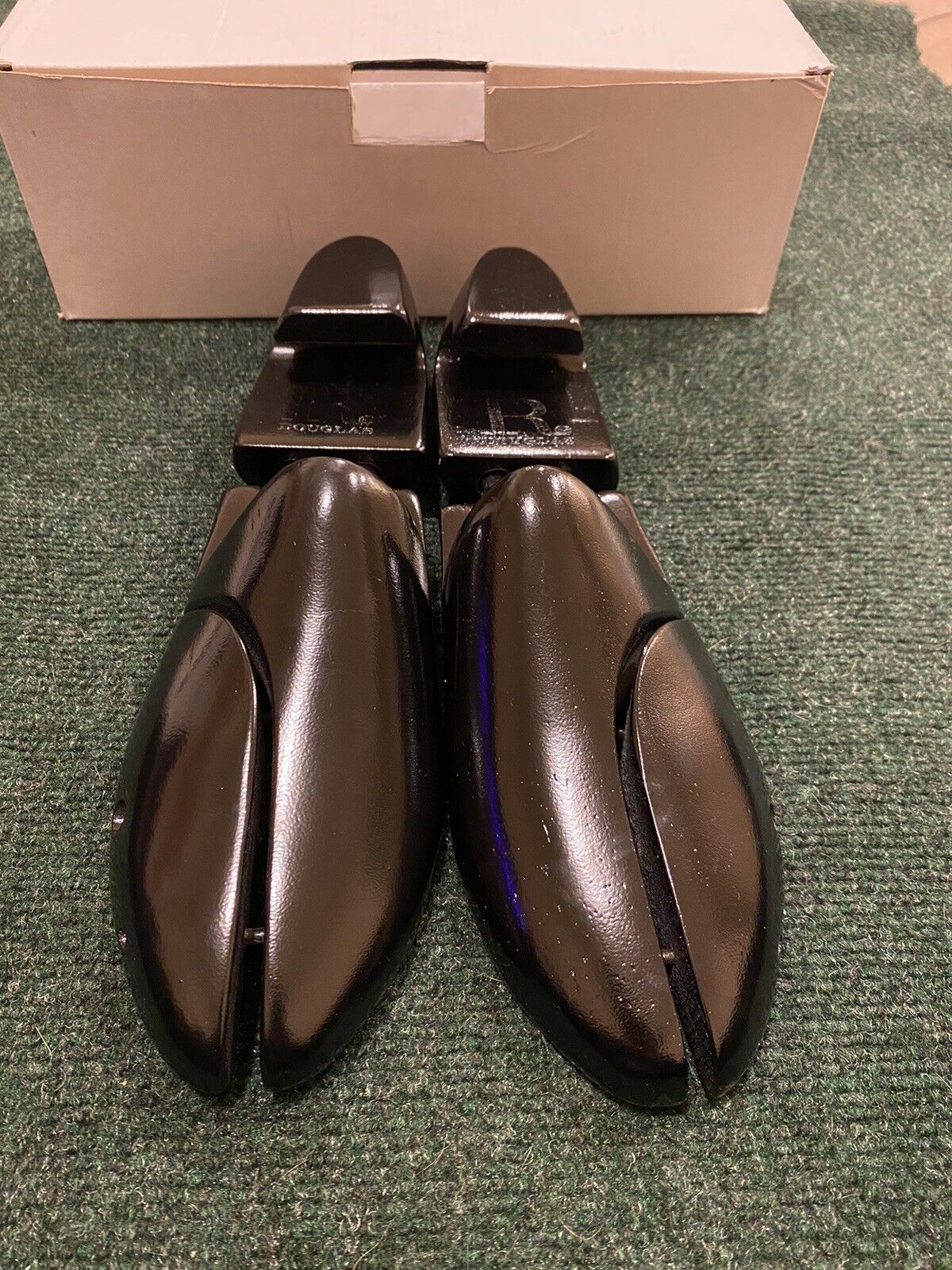 Brand New Douglas Black Wooden Shoe Trees. Size 42-43 US Size 8-9.5