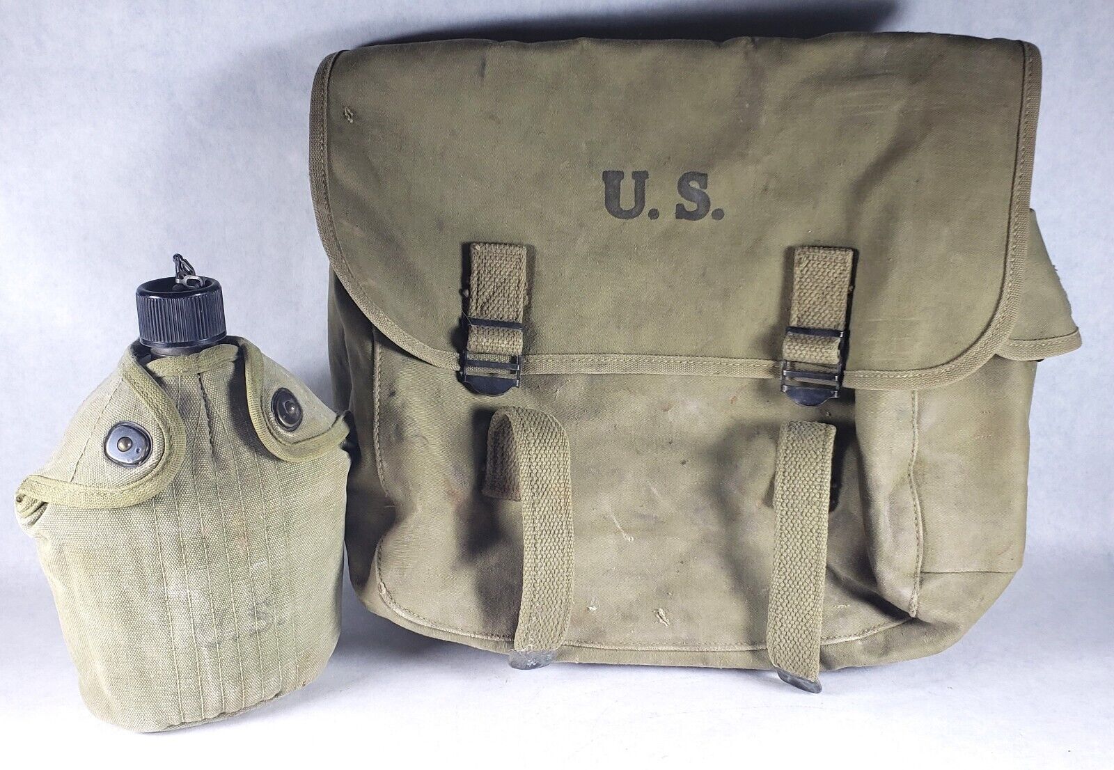 Original WWII US Canteen and small pack