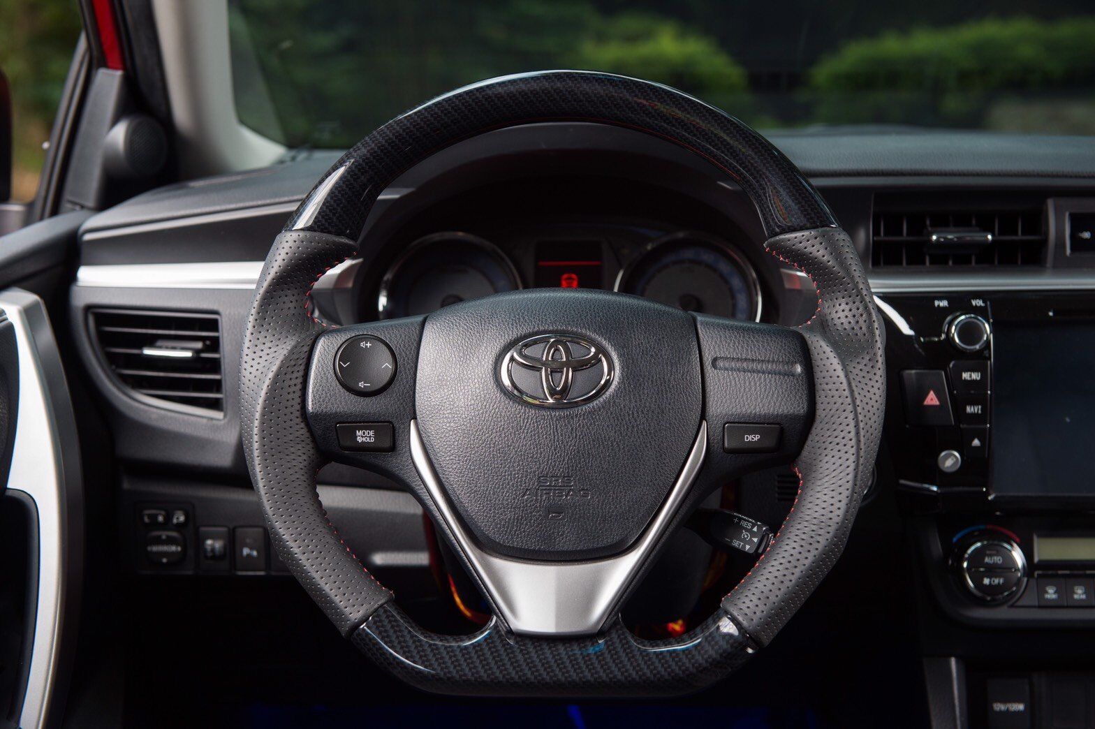 MIT Toyota Corolla iM 2014-2018 Carbon Fiber look leather steering wheel-SPORTS