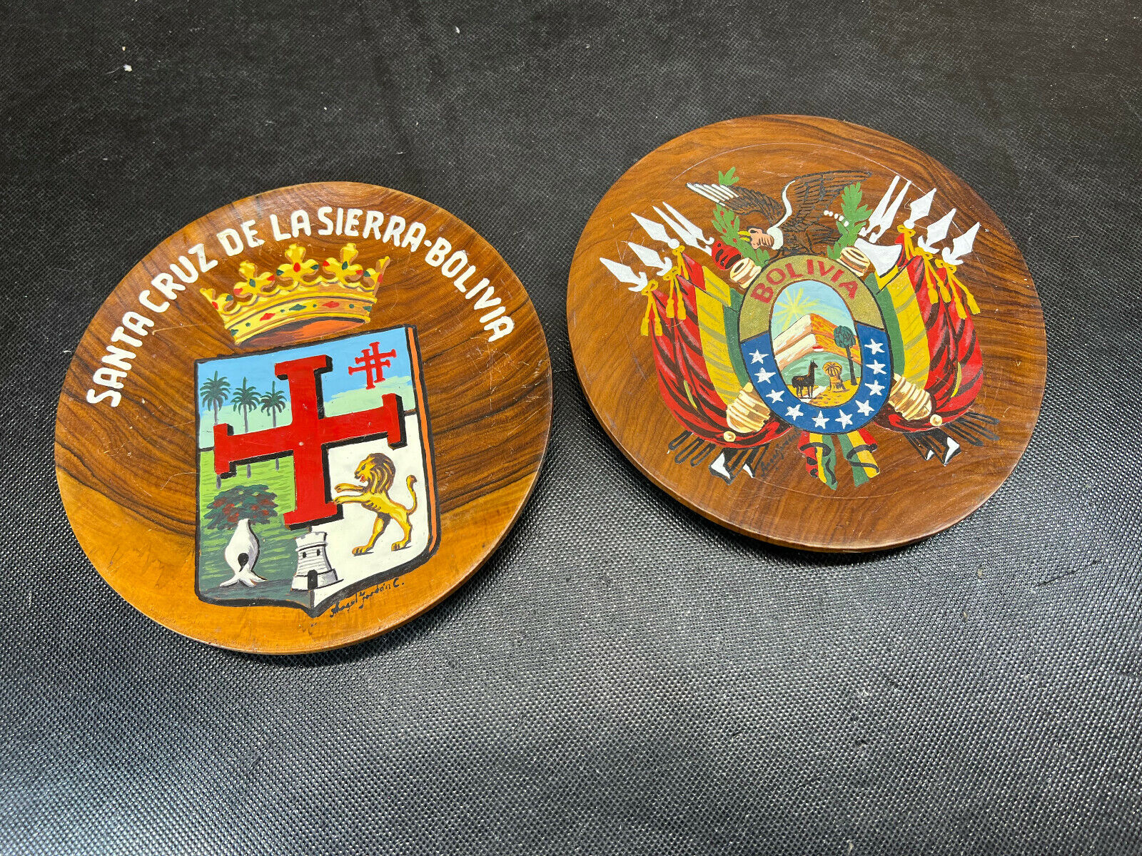 Bolivia Santa Cruz De La Sierra-Bolivia Painted Wood Souivenier Plates Vtg