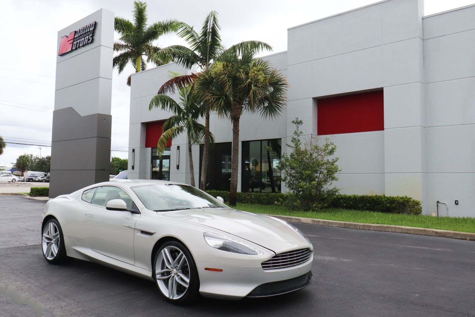 2014 Aston Martin DB9