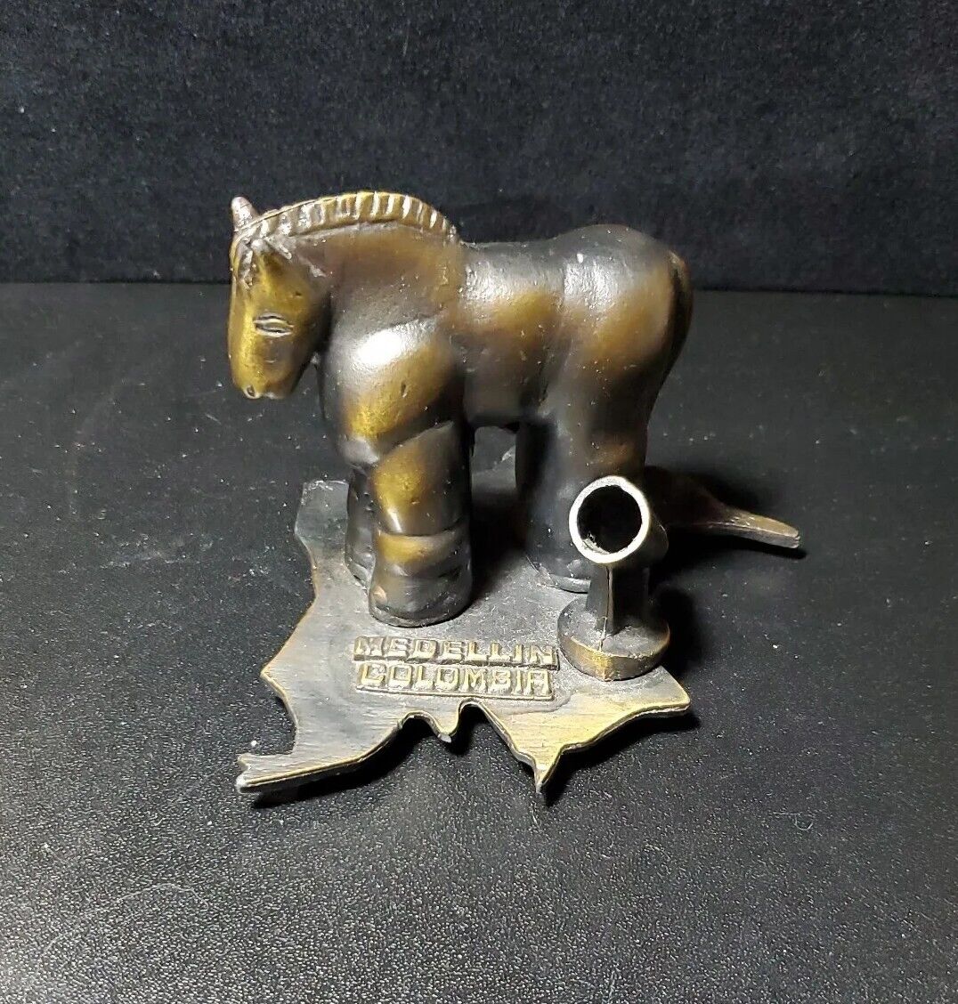 Vintage Medellin Colombia Souvenir Trojan Horse Pen Holder Desk Decor