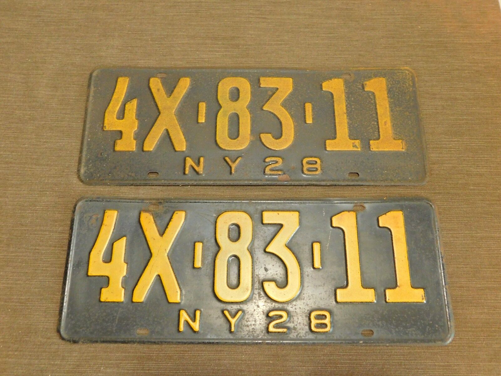 VINTAGE OLD CAR AUTO PAIR OF 1928 NY NEW YORK LICENSE PLATES