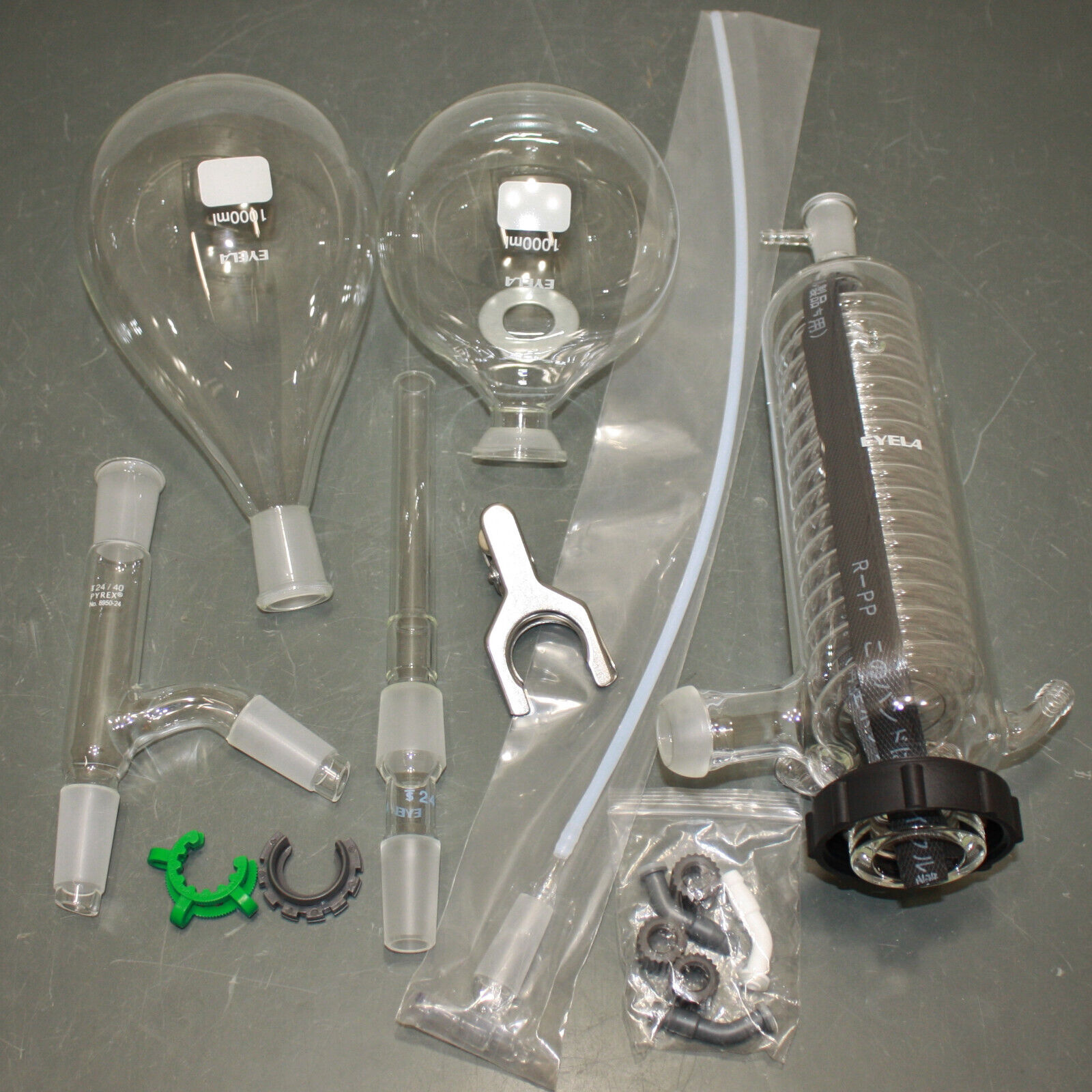 Cole-Parmer Rotary Evaporator Glassware for 28615-02, Vertical Coiled Condenser