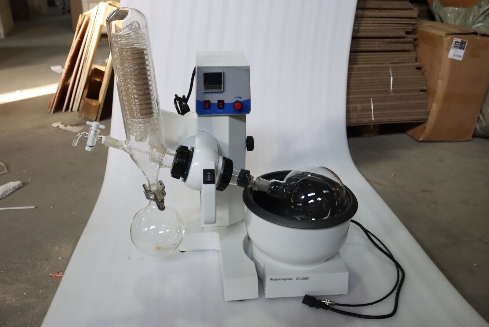 New 2L Rotary Evaporator Automatic Lifting Rotovap 110V Digital Display Lab Eqpt