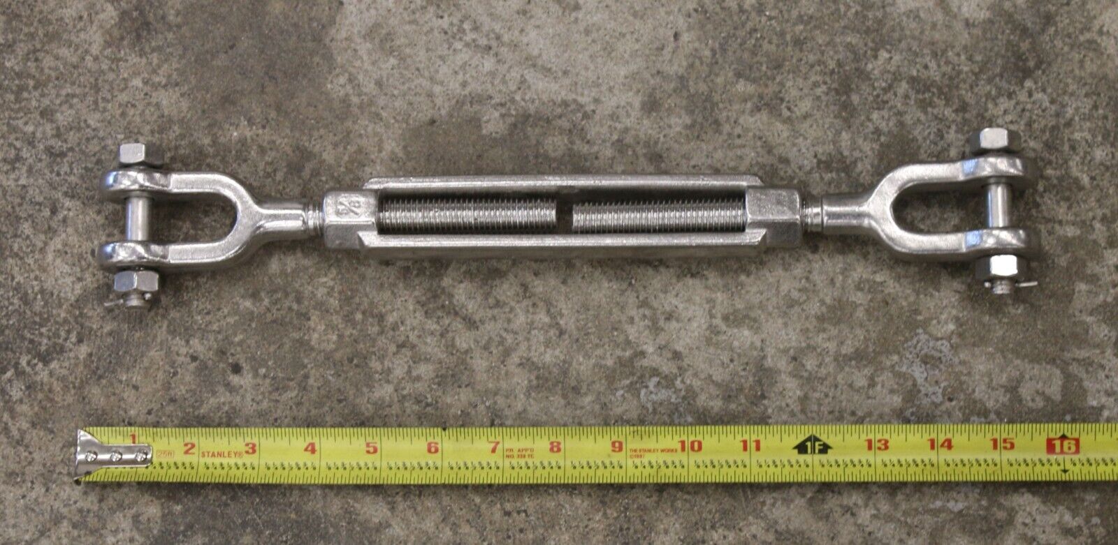 5/8'' x 12'' 316 Stainless Steel Turnbuckle Pulley Swivel Hoist