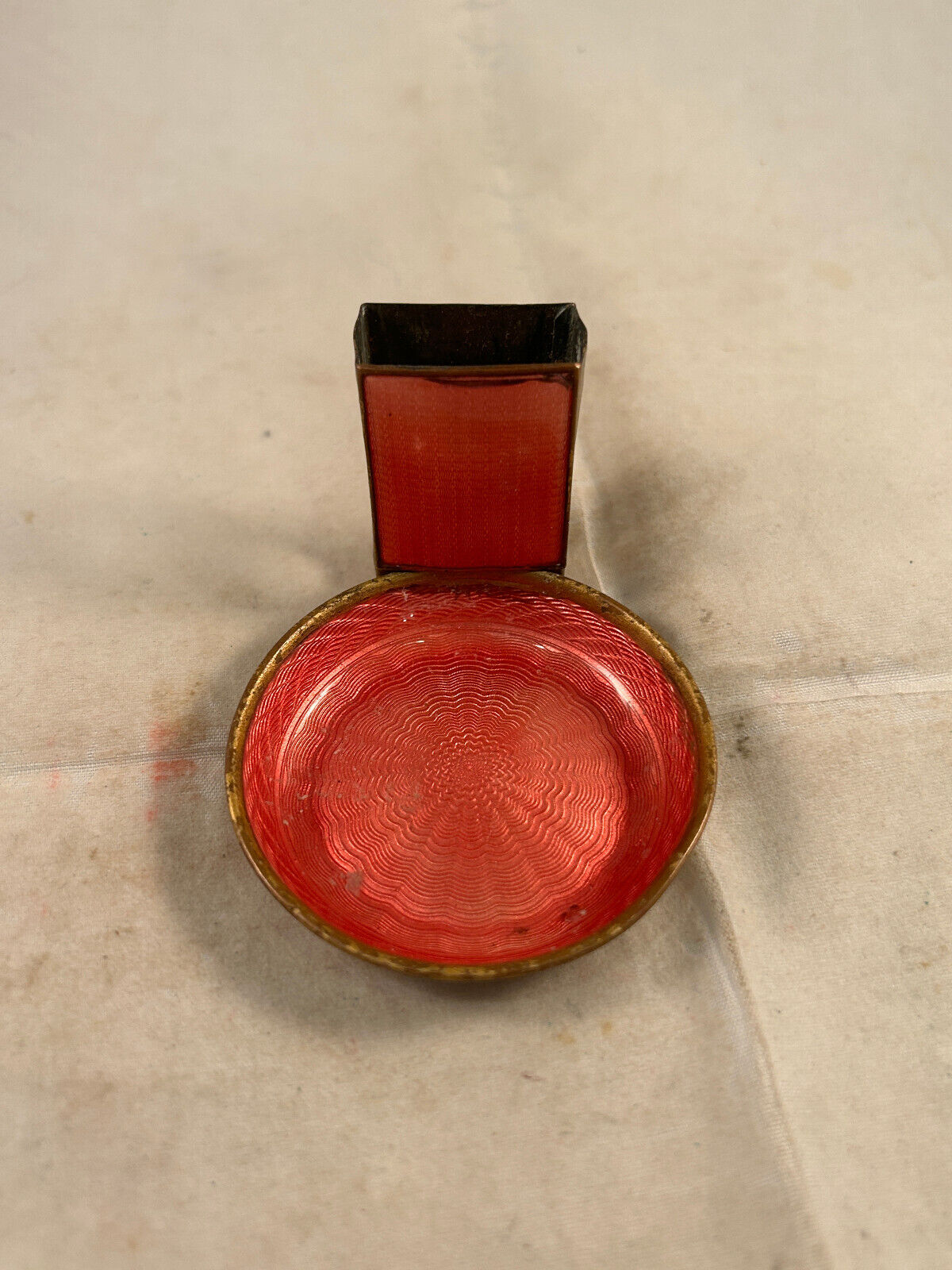 Vtg Pink Cloisonne Ash tray/Match Holder