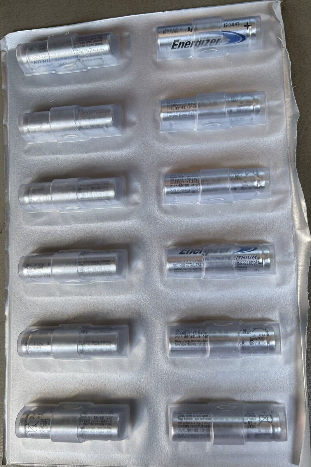 ENERGIZER ULTIMATE LITHIUM AAA BATTERIES 12-PK (exp. 2042)