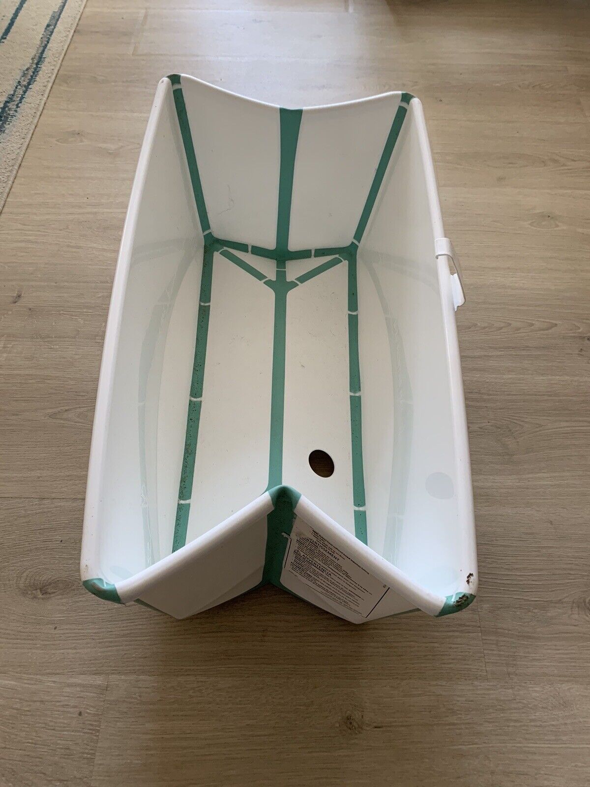 Stokke Flexi Bath Tub in White/Green Barely Used