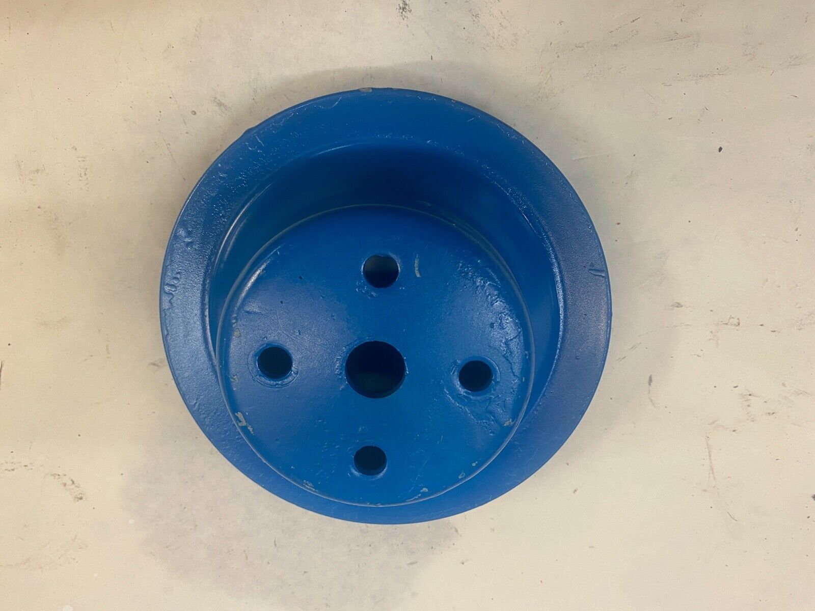 Crusader Pulley 3995646 for 2 V Belt 5 3/4 diameter water pump pulley. Used / Go