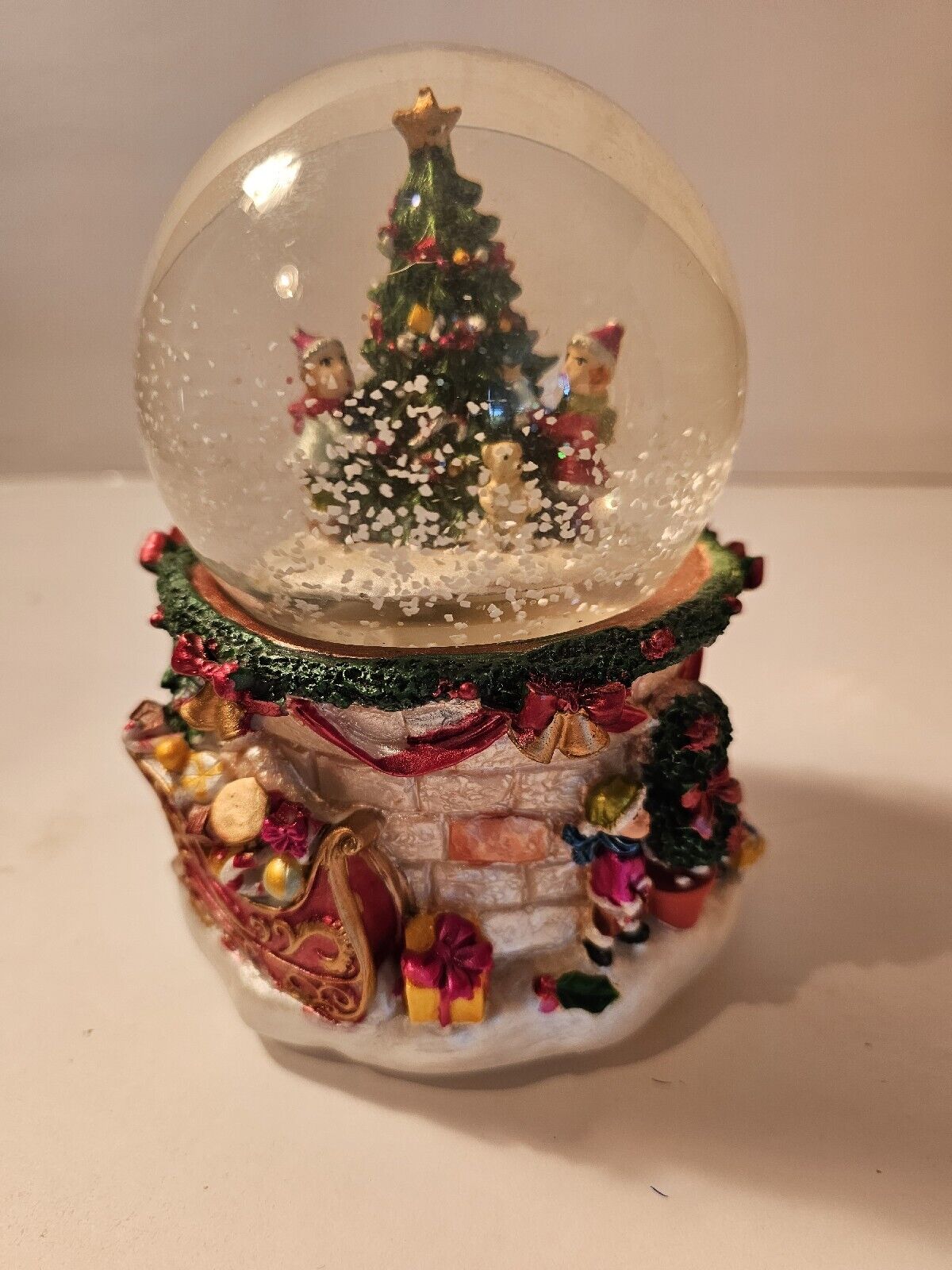 Pier 1 Musical Christmas Snow Globe Plays,