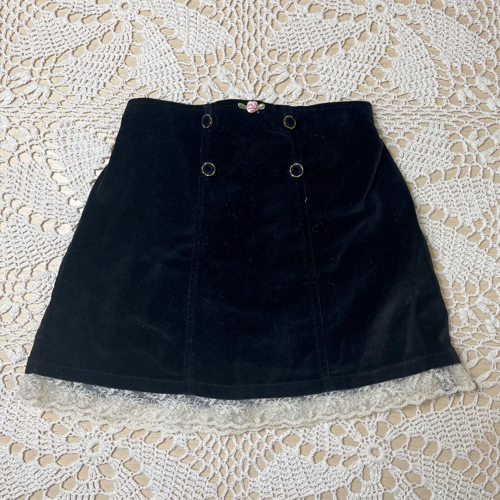 Vintage 1990s Sparkle Girls 6 Black Velvet Lace Hem A Line Skirt