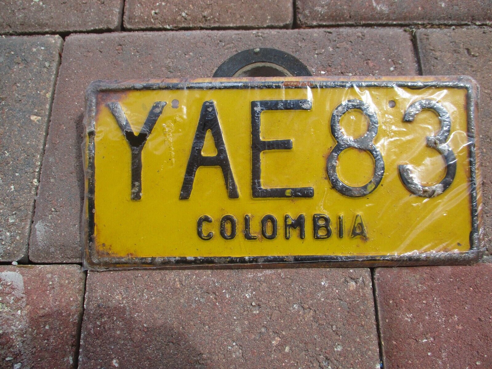 Colombia motorcycle license plate   # YAE 83